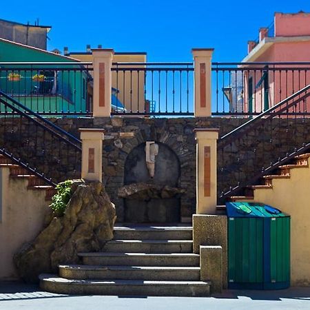 La Casa Del Gallerista Manarola Exterior foto