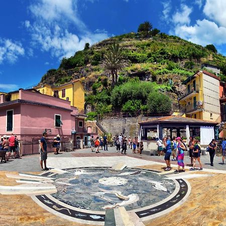 La Casa Del Gallerista Manarola Exterior foto