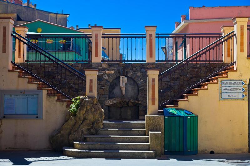 La Casa Del Gallerista Manarola Exterior foto