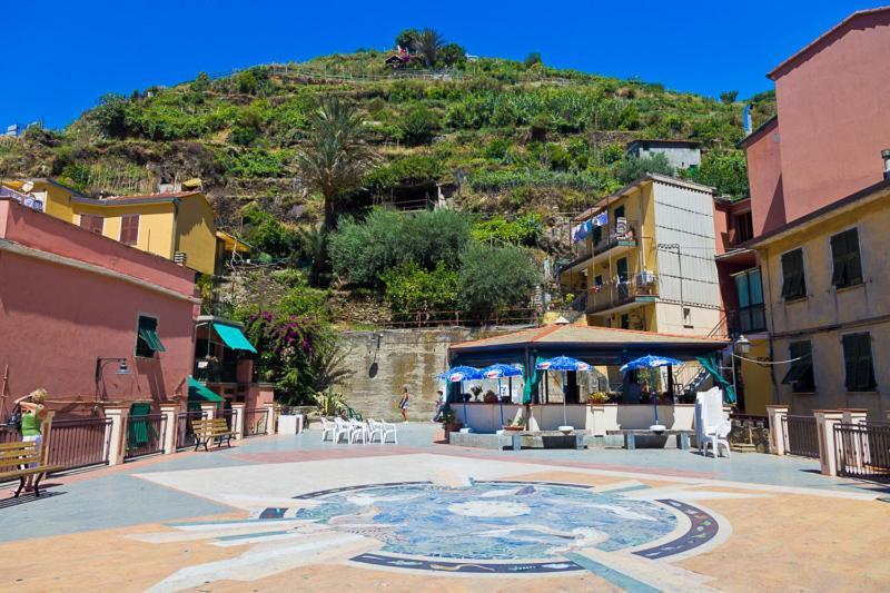 La Casa Del Gallerista Manarola Exterior foto